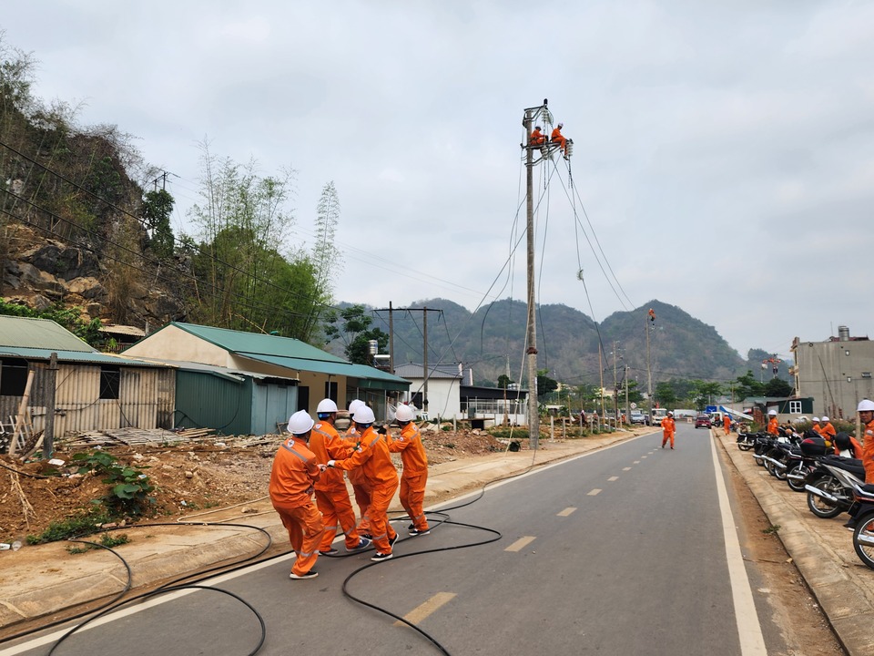 Nâng cao khả năng tổ chức ứng phó mất điện trên diện rộng, PCTT&TKCN, xử lý sự cố, an toàn trên địa bàn tỉnh
